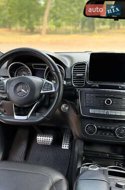 Внедорожник / Кроссовер Mercedes-Benz GLE-Class 2017 в 