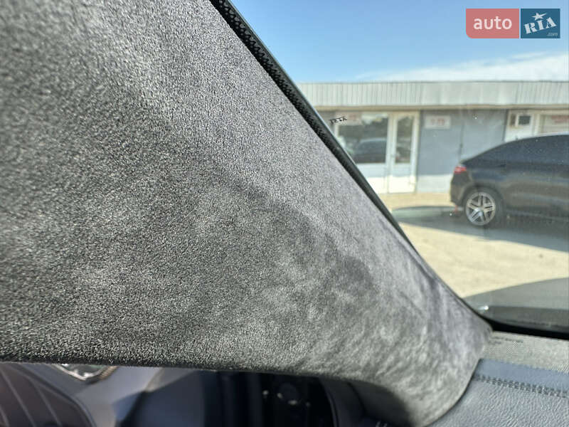 Внедорожник / Кроссовер Mercedes-Benz GLE-Class 2016 в Киеве