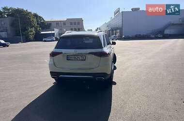 Позашляховик / Кросовер Mercedes-Benz GLE-Class 2019 в 