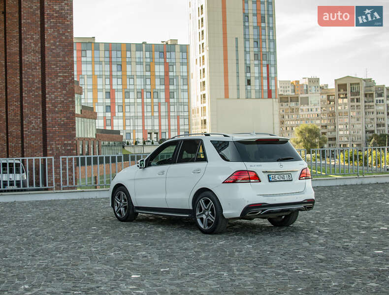 Внедорожник / Кроссовер Mercedes-Benz GLE-Class 2016 в Днепре