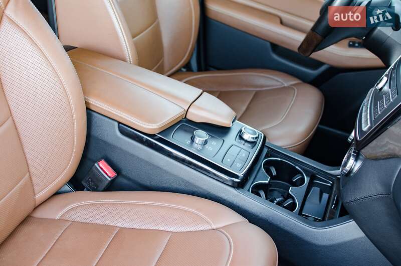 Внедорожник / Кроссовер Mercedes-Benz GLE-Class 2016 в Днепре