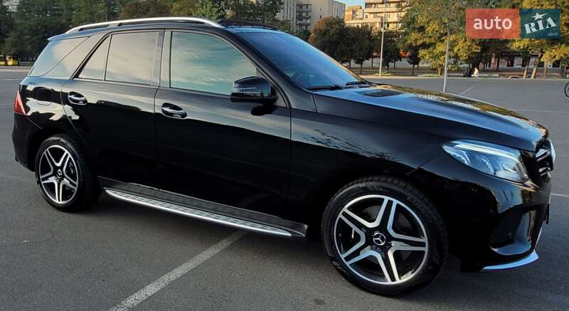 Позашляховик / Кросовер Mercedes-Benz GLE-Class 2017 в Києві фото 15 Позашляховик / Кросовер Mercedes-Benz GLE-Class 2017 в Києві