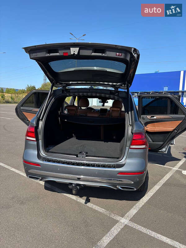 Внедорожник / Кроссовер Mercedes-Benz GLE-Class 2016 в Ровно фото 5 Внедорожник / Кроссовер Mercedes-Benz GLE-Class 2016 в Ровно