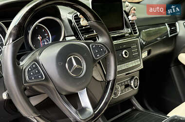 Внедорожник / Кроссовер Mercedes-Benz GLE-Class 2015 в 