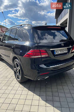 Внедорожник / Кроссовер Mercedes-Benz GLE-Class 2017 в 