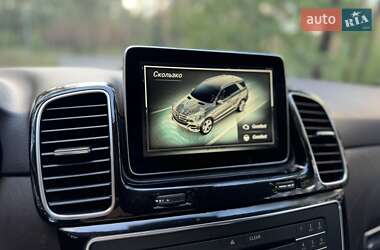 Внедорожник / Кроссовер Mercedes-Benz GLE-Class 2015 в 