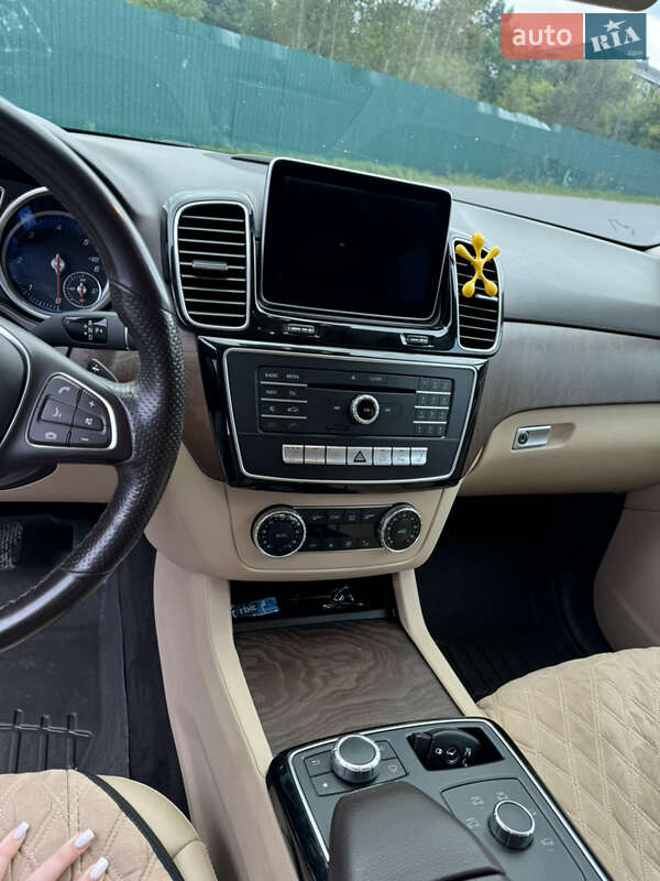 Внедорожник / Кроссовер Mercedes-Benz GLE-Class 2015 в Ивано-Франковске