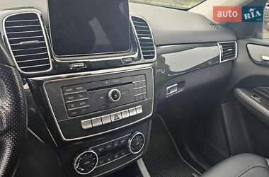 Позашляховик / Кросовер Mercedes-Benz GLE-Class 2018 в 