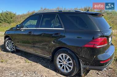 Внедорожник / Кроссовер Mercedes-Benz GLE-Class 2016 в 