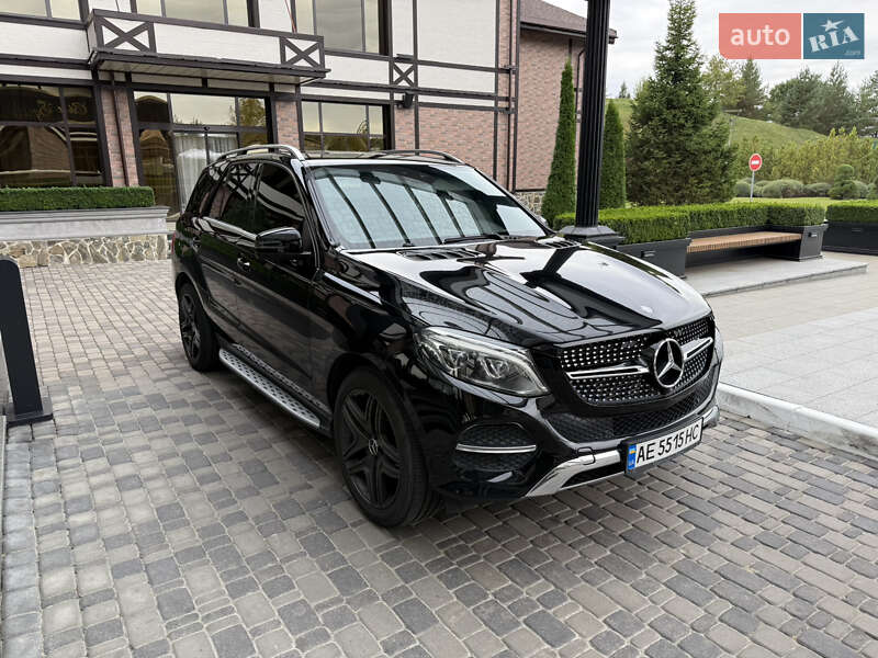 Внедорожник / Кроссовер Mercedes-Benz GLE-Class 2016 в Днепре фото 14 Внедорожник / Кроссовер Mercedes-Benz GLE-Class 2016 в Днепре