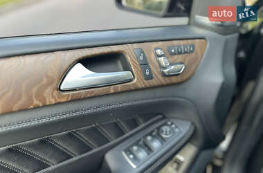 Внедорожник / Кроссовер Mercedes-Benz GLE-Class 2016 в 