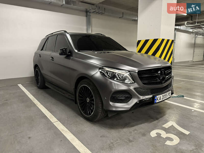 Внедорожник / Кроссовер Mercedes-Benz GLE-Class 2017 в Киеве