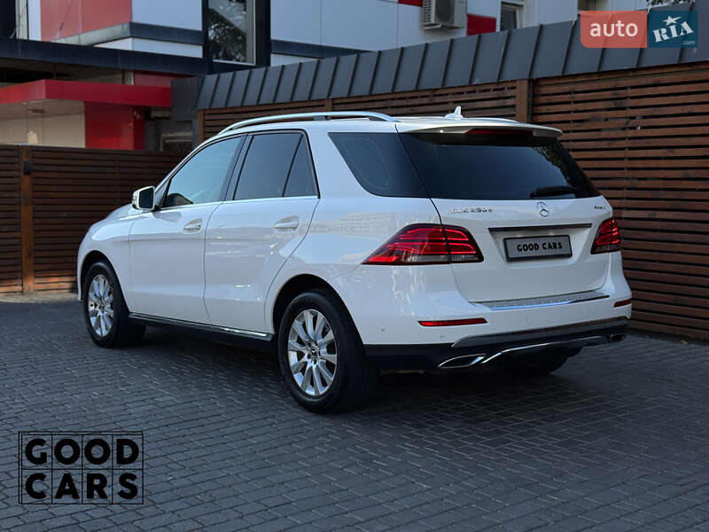 Внедорожник / Кроссовер Mercedes-Benz GLE-Class 2018 в Одессе фото 5 Внедорожник / Кроссовер Mercedes-Benz GLE-Class 2018 в Одессе