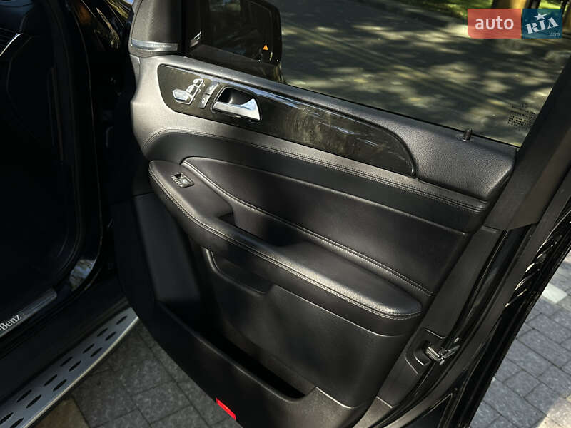 Внедорожник / Кроссовер Mercedes-Benz GLE-Class 2017 в Дрогобыче