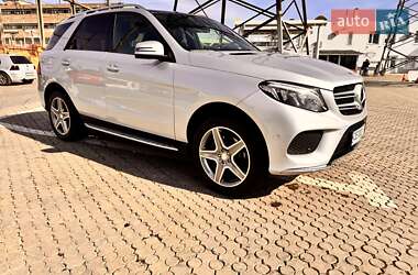 Внедорожник / Кроссовер Mercedes-Benz GLE-Class 2015 в 