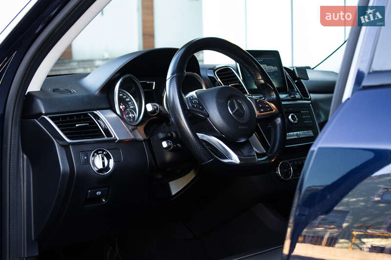 Внедорожник / Кроссовер Mercedes-Benz GLE-Class 2016 в Киеве