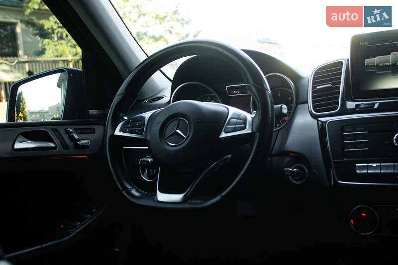 Внедорожник / Кроссовер Mercedes-Benz GLE-Class 2016 в Киеве