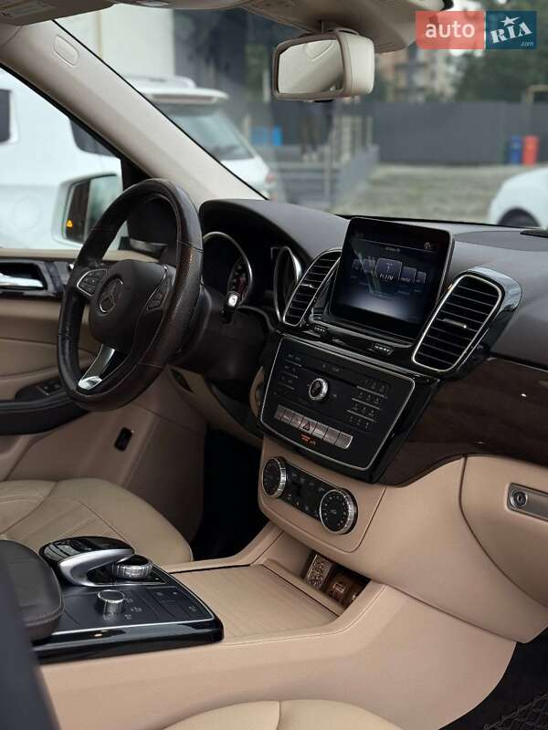 Внедорожник / Кроссовер Mercedes-Benz GLE-Class 2016 в Черновцах