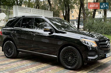 Внедорожник / Кроссовер Mercedes-Benz GLE-Class 2016 в 