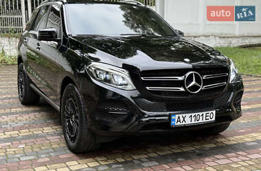 Внедорожник / Кроссовер Mercedes-Benz GLE-Class 2016 в 