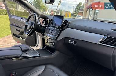 Внедорожник / Кроссовер Mercedes-Benz GLE-Class 2016 в 
