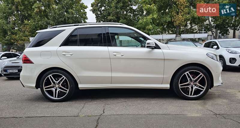 Позашляховик / Кросовер Mercedes-Benz GLE-Class 2015 в Одесі