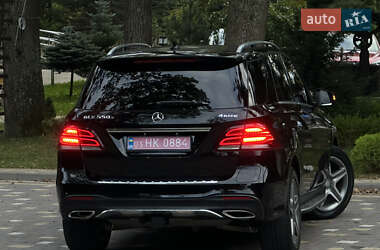 Внедорожник / Кроссовер Mercedes-Benz GLE-Class 2016 в 