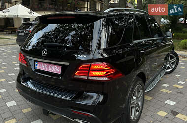 Внедорожник / Кроссовер Mercedes-Benz GLE-Class 2016 в 
