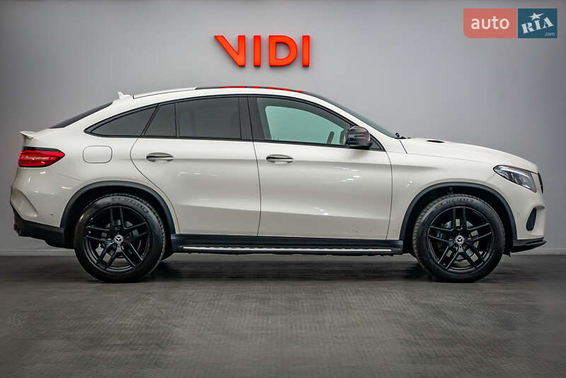 Внедорожник / Кроссовер Mercedes-Benz GLE-Class 2017 в Киеве
