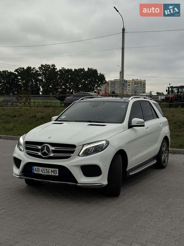 Внедорожник / Кроссовер Mercedes-Benz GLE-Class 2016 в 