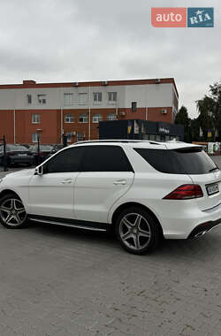 Внедорожник / Кроссовер Mercedes-Benz GLE-Class 2016 в 