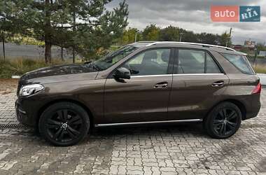 Внедорожник / Кроссовер Mercedes-Benz GLE-Class 2016 в 