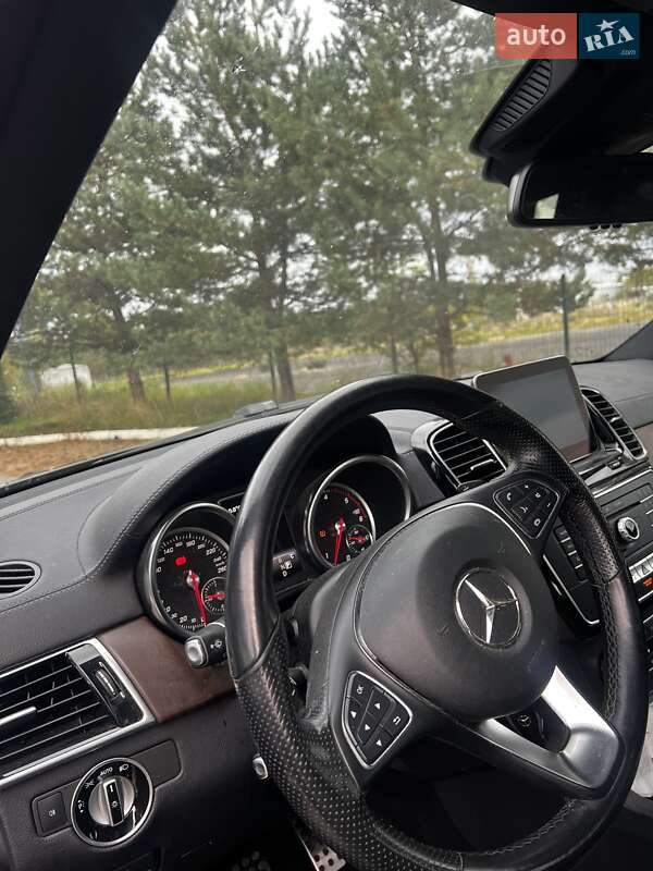 Внедорожник / Кроссовер Mercedes-Benz GLE-Class 2016 в Львове фото 4 Внедорожник / Кроссовер Mercedes-Benz GLE-Class 2016 в Львове