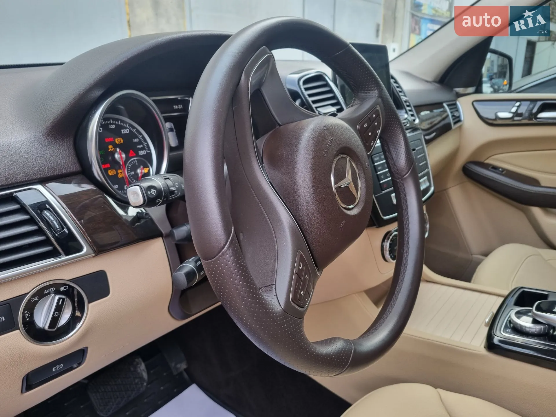 2018 Mercedes-Benz GLE - мініатюра 44