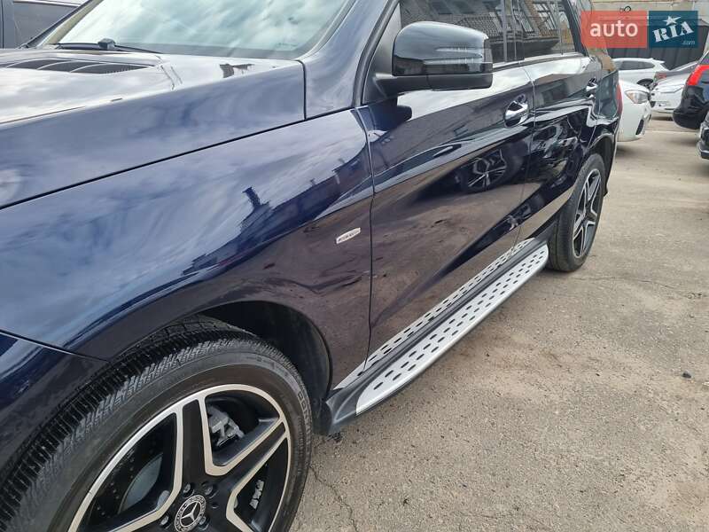 Внедорожник / Кроссовер Mercedes-Benz GLE-Class 2018 в Ровно