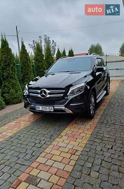 Внедорожник / Кроссовер Mercedes-Benz GLE-Class 2017 в Сарнах