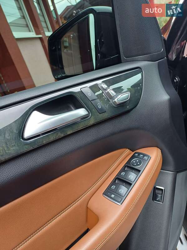 Внедорожник / Кроссовер Mercedes-Benz GLE-Class 2017 в Сарнах