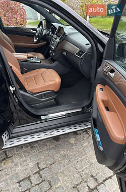 Внедорожник / Кроссовер Mercedes-Benz GLE-Class 2017 в 