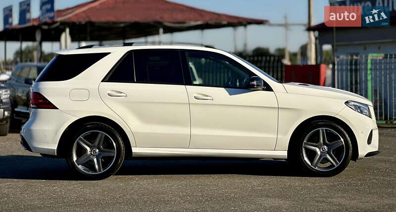Внедорожник / Кроссовер Mercedes-Benz GLE-Class 2017 в Киеве фото 15 Внедорожник / Кроссовер Mercedes-Benz GLE-Class 2017 в Киеве