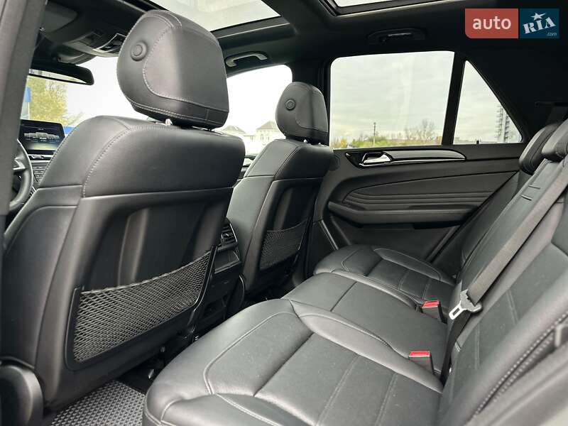 Внедорожник / Кроссовер Mercedes-Benz GLE-Class 2017 в Киеве фото 82 Внедорожник / Кроссовер Mercedes-Benz GLE-Class 2017 в Киеве