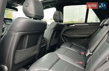 Внедорожник / Кроссовер Mercedes-Benz GLE-Class 2017 в 