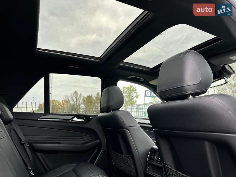 Внедорожник / Кроссовер Mercedes-Benz GLE-Class 2017 в Киеве фото 88 Внедорожник / Кроссовер Mercedes-Benz GLE-Class 2017 в Киеве
