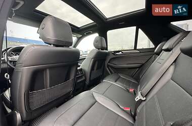 Внедорожник / Кроссовер Mercedes-Benz GLE-Class 2017 в 