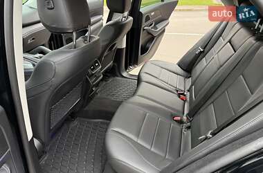 Позашляховик / Кросовер Mercedes-Benz GLE-Class 2021 в 