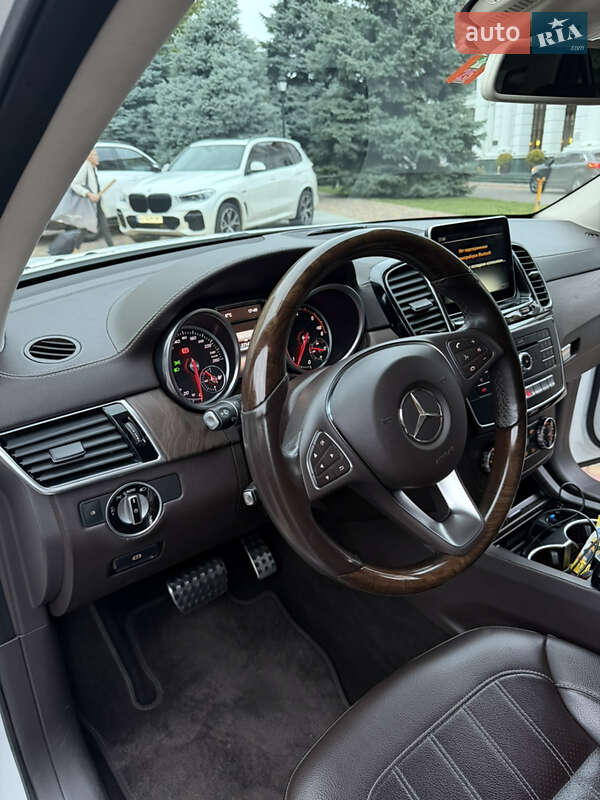Внедорожник / Кроссовер Mercedes-Benz GLE-Class 2015 в Одессе фото 10 Внедорожник / Кроссовер Mercedes-Benz GLE-Class 2015 в Одессе