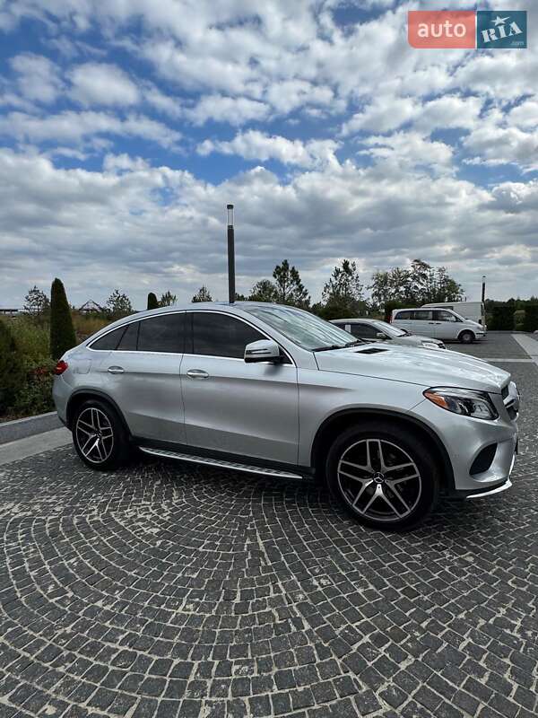 Позашляховик / Кросовер Mercedes-Benz GLE-Class 2016 в Дніпрі фото 9 Позашляховик / Кросовер Mercedes-Benz GLE-Class 2016 в Дніпрі