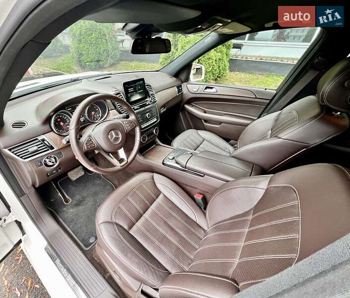 Внедорожник / Кроссовер Mercedes-Benz GLE-Class 2016 в Киеве фото 24 Внедорожник / Кроссовер Mercedes-Benz GLE-Class 2016 в Киеве