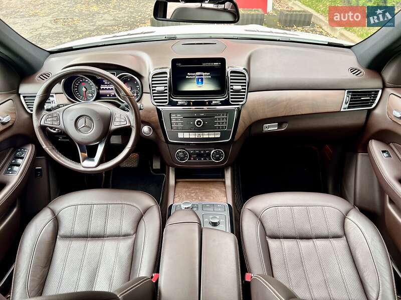 Внедорожник / Кроссовер Mercedes-Benz GLE-Class 2016 в Киеве фото 35 Внедорожник / Кроссовер Mercedes-Benz GLE-Class 2016 в Киеве