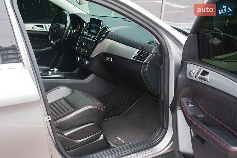 Внедорожник / Кроссовер Mercedes-Benz GLE-Class 2015 в Киеве