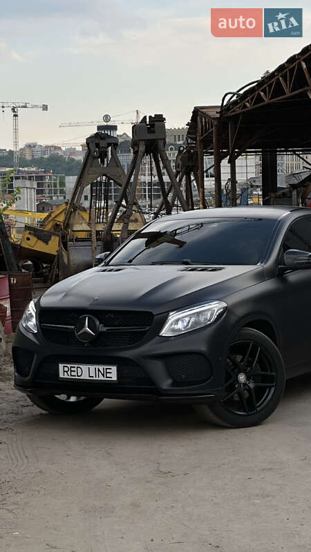 Внедорожник / Кроссовер Mercedes-Benz GLE-Class 2016 в Киеве фото 2 Внедорожник / Кроссовер Mercedes-Benz GLE-Class 2016 в Киеве